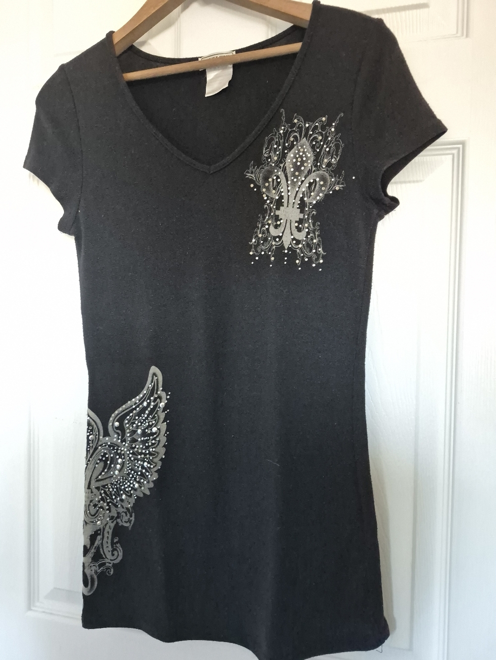 Y2K Original Fleur & Wing V-Neck Knit Tee